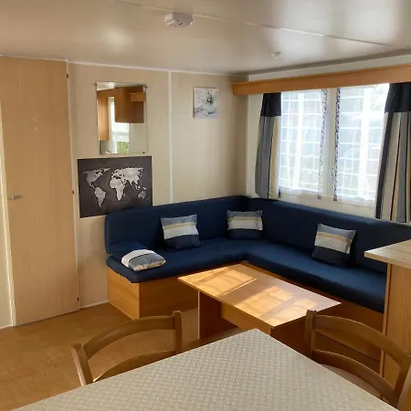 Mobil 4 A 6 Personnes Camping Avec Piscine Escoublac 木屋 *